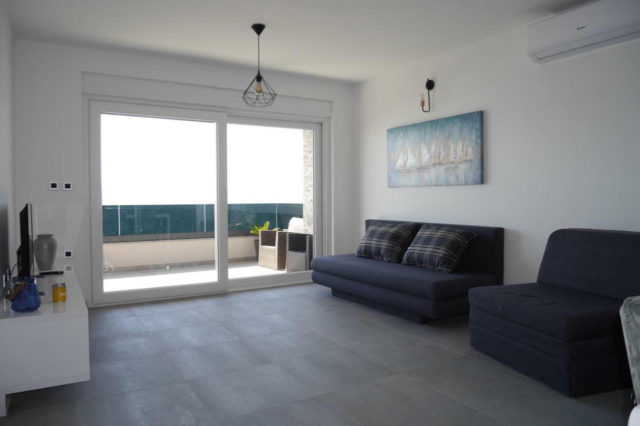 Luxury Apartments Beach 예세니체 외부 사진