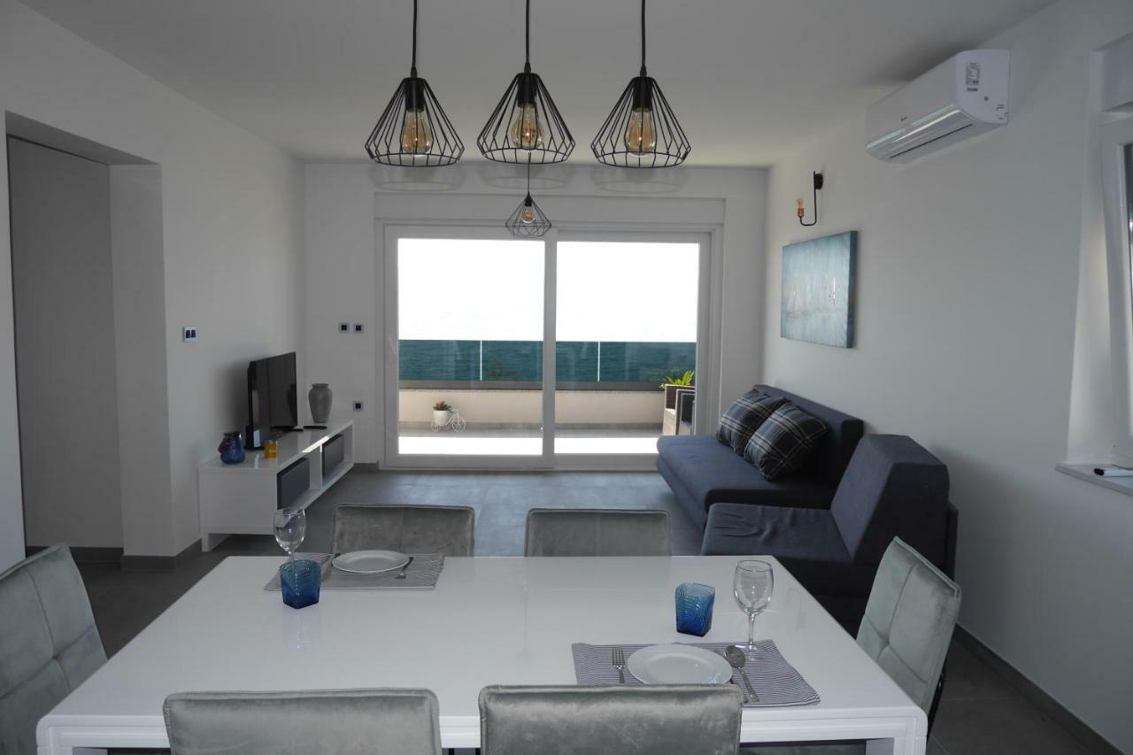 Luxury Apartments Beach 예세니체 외부 사진